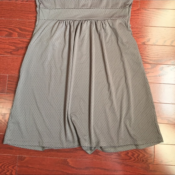 Sleeveless Faux Wrap Mini Dress. - Picture 6 of 8